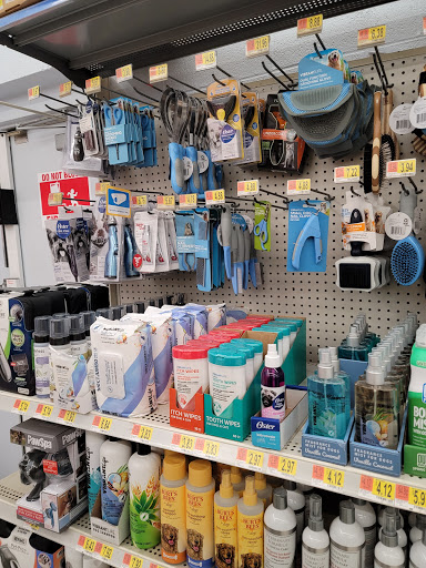 Discount Store «Walmart», reviews and photos, 201 Walton Rd, Harlan, KY 40831, USA