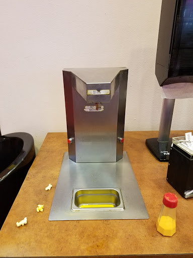 Movie Theater «Edwards Greenway Grand Palace 24 & RPX», reviews and photos, 3839 Weslayan St, Houston, TX 77027, USA