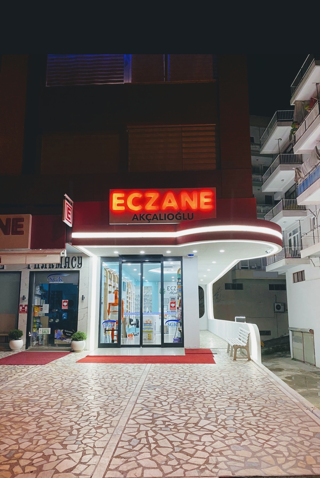 Akalolu Eczanesi (Apotheke-Pharmacy)