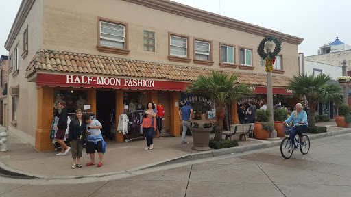 Bayside Shopping Center, 1000 - 1090 Bayside Dr, Newport Beach, CA 92660, USA, 