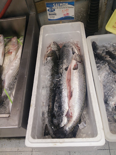 Korean Grocery Store «Korean Korner», reviews and photos, 12207 Veirs Mill Rd, Silver Spring, MD 20906, USA