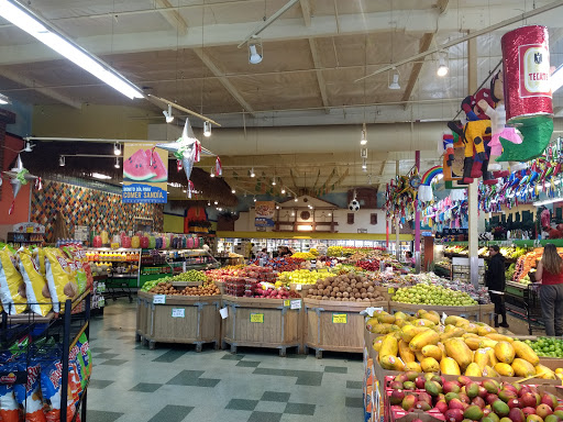 Grocery Store «Mi Pueblo Food Center # 6», reviews and photos, 1437 Freedom Blvd, Watsonville, CA 95076, USA