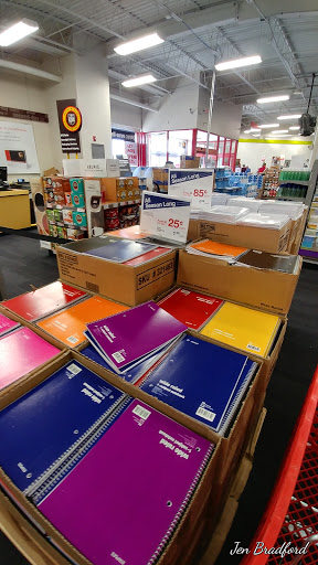 Office Supply Store «Staples», reviews and photos, 2081 Harrodsburg Rd, Lexington, KY 40504, USA