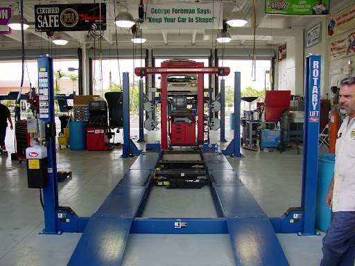 Auto Repair Shop «Meineke Car Care Center», reviews and photos, 2629 Weston Rd, Weston, FL 33331, USA