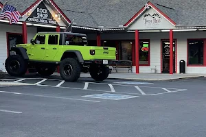 Twin Rigs Of The Smokies Jeep Accessories image