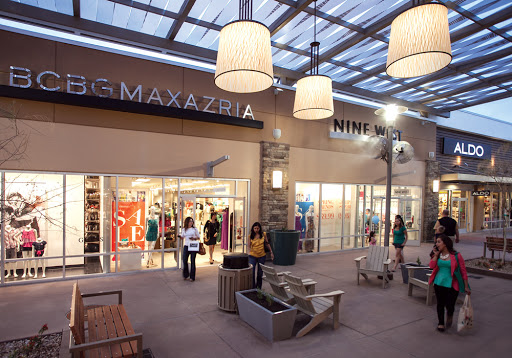 Shopping Mall «Phoenix Premium Outlets», reviews and photos, 4976 Premium Outlets Way, Chandler, AZ 85226, USA