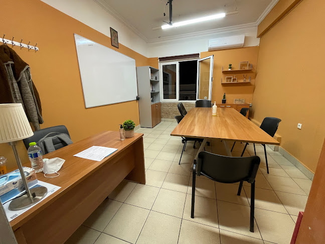 Opinii despre Φροντιστήριο Μ.Ε. Αιχμή în Βόλος - Σχολείο