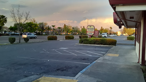 Liquor Store «Rosemont Wine & Liquor», reviews and photos, 9106 Kiefer Blvd, Sacramento, CA 95826, USA