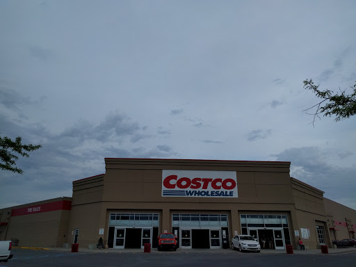 Costco Wholesale, 13700 Middlebelt Rd, Livonia, MI 48150, USA, 