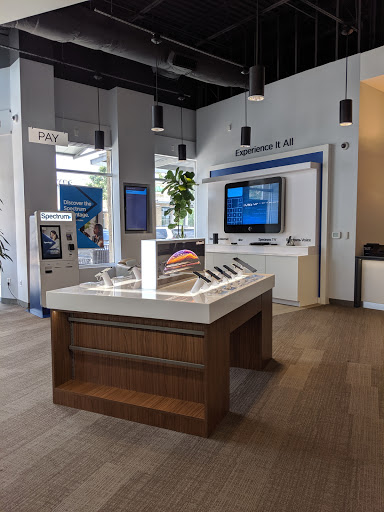 Internet Service Provider «Time Warner Cable», reviews and photos, 200 University Blvd #610, Round Rock, TX 78665, USA