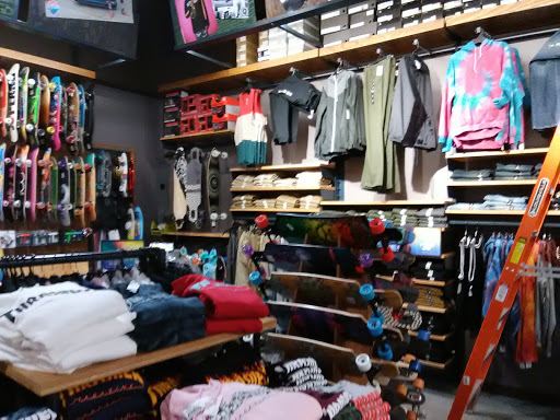 Clothing Store «Zumiez», reviews and photos, 84 S Rio Grande St #2085, Salt Lake City, UT 84101, USA