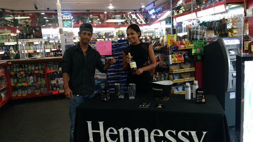 Liquor Store «Oasis Liquors», reviews and photos, 2401 Rio Grande Ave, Orlando, FL 32805, USA