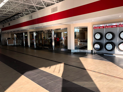 Toyota Dealer «Luther Brookdale Toyota», reviews and photos, 6700 Brooklyn Blvd, Brooklyn Center, MN 55429, USA