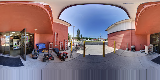 Pawn Shop «MoneyMan Pawn & Jewelry», reviews and photos, 1608 53rd Ave E, Bradenton, FL 34203, USA