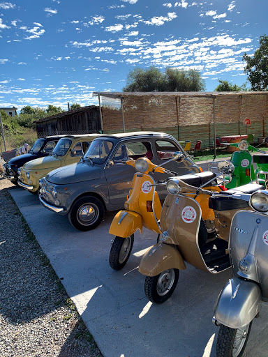 VintageTours Toscana - Rent e Tour in Vespa Scooter, Vespa Lambretta Fiat 500 VintageCar e Bici