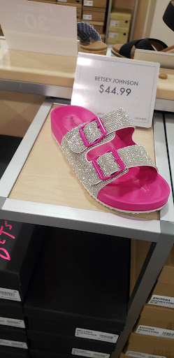 Shoe Store «DSW Designer Shoe Warehouse», reviews and photos, 13711 S Tamiami Trail, Fort Myers, FL 33912, USA