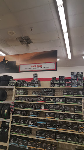 Home Improvement Store «Tractor Supply Co.», reviews and photos, 11250 Preston Hwy, Louisville, KY 40229, USA