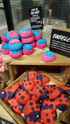 Cosmetics Store «LUSH», reviews and photos, 1961 Chain Bridge Rd, McLean, VA 22102, USA