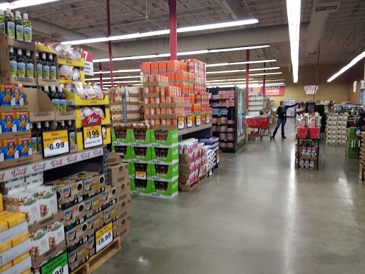 Grocery Store «Grocery Outlet Bargain Market», reviews and photos, 16261 US-101 #17, Brookings, OR 97415, USA