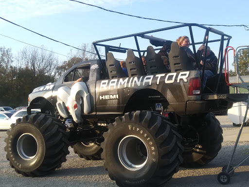 Car Dealer «Goodwin Brothers Auto», reviews and photos, 250 Broad St, New Castle, IN 47362, USA