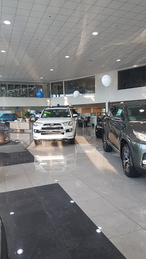 Car Dealer «Toyota of Braintree», reviews and photos, 210 Union St, Braintree, MA 02184, USA