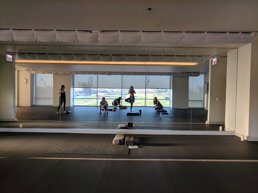 Community Center «Iowa Community Center», reviews and photos, 338 N Iowa Ave, Villa Park, IL 60181, USA