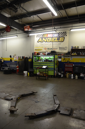 Tire Shop «R & T Tire Pros», reviews and photos, 17016 Clover Rd, Noblesville, IN 46060, USA