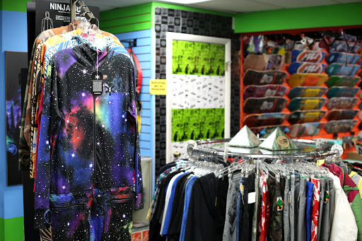 Skateboard Shop «Funtastik Skate and Snowboard Shop», reviews and photos, 18 W Main St, Mechanicsburg, PA 17055, USA