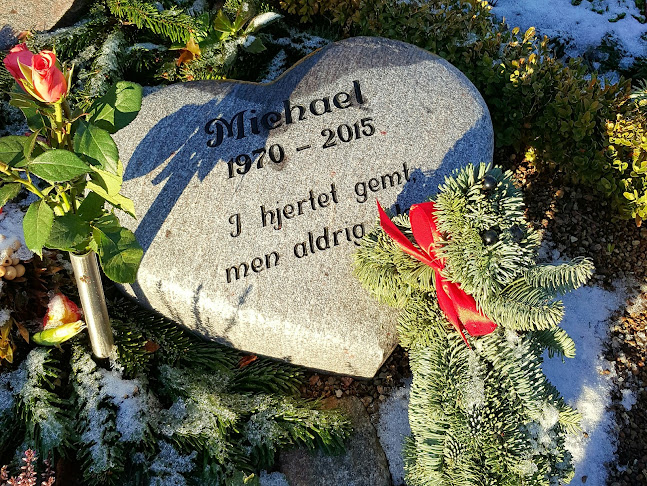 Kommentarer og anmeldelser af Aunsø Ny Kirke