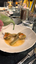 Photo n°17 de Restaurant Monsieur George à Paris ()