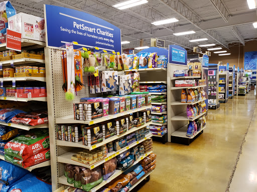Pet Supply Store «PetSmart», reviews and photos, 4824 211th St, Matteson, IL 60443, USA