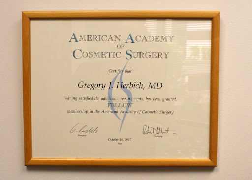 Cosmetic & Laser Surgery Center