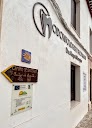 CLINICA DENTAL Y DE FISIOTERAPIA RAQUEL MORAGÓN en Chinchilla de Monte-Aragón