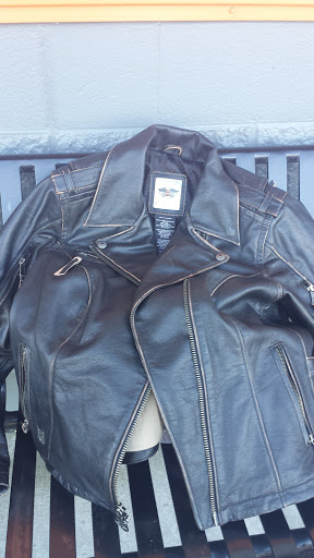 Harley-Davidson Dealer «Signature Harley-Davidson», reviews and photos, 1176 Professional Dr, Perrysburg, OH 43551, USA