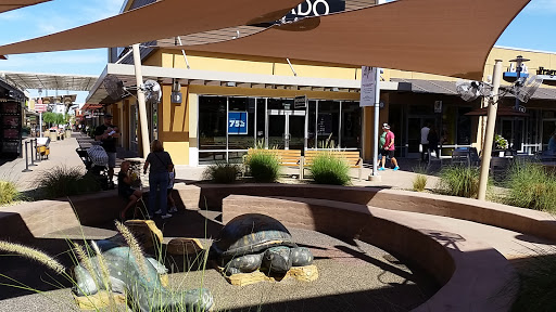 Shopping Mall «Phoenix Premium Outlets», reviews and photos, 4976 Premium Outlets Way, Chandler, AZ 85226, USA