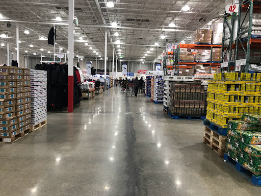 Warehouse store «Costco Wholesale», reviews and photos, 8629 120th Ave NE, Kirkland, WA 98033, USA