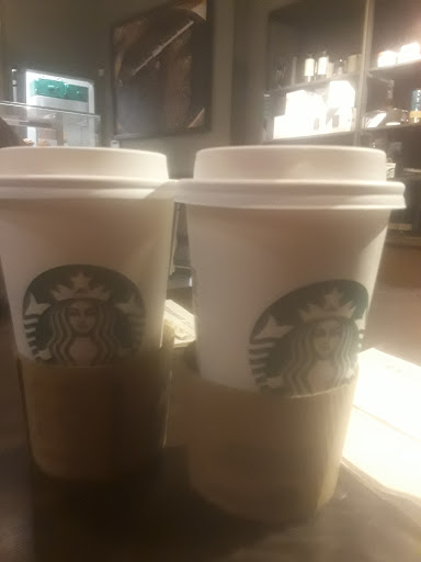 Coffee Shop «Starbucks», reviews and photos, 820 Woodside Rd, Redwood City, CA 94061, USA