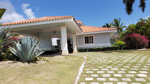Casas rurales grupos grandes alquiler integro Punta Cana
