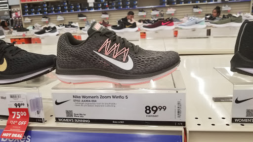 Sporting Goods Store «Academy Sports + Outdoors», reviews and photos, 12700 South Fwy, Burleson, TX 76028, USA