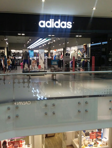 adidas Store Real Plaza Salaverry