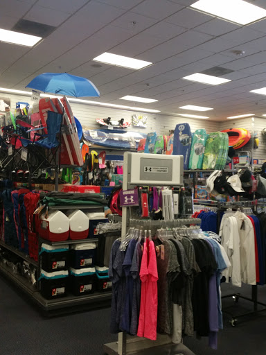 Sporting Goods Store «Big 5 Sporting Goods», reviews and photos, 19232 Soledad Canyon Rd, Canyon Country, CA 91351, USA