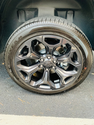 Auto Body Shop «Xtreme Auto Collision», reviews and photos, 4805 Hargrove Rd #102, Raleigh, NC 27616, USA