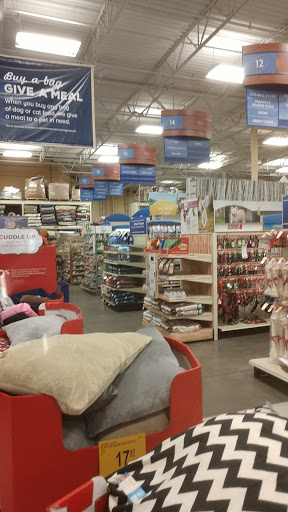 Pet Supply Store «PetSmart», reviews and photos, 1321 W Craig Rd, North Las Vegas, NV 89032, USA