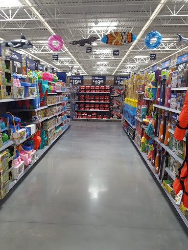 Discount Store «Walmart», reviews and photos, 2140 Bloomingdale Ave, Valrico, FL 33596, USA