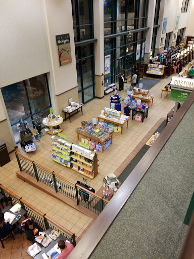 Book Store «Barnes & Noble», reviews and photos, 791 S Main St, Orange, CA 92868, USA