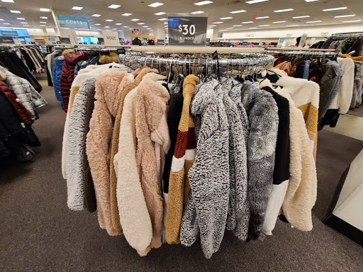 Department Store «Nordstrom Rack Bergen Town Center», reviews and photos, 510 Bergen Town Center, Paramus, NJ 07652, USA