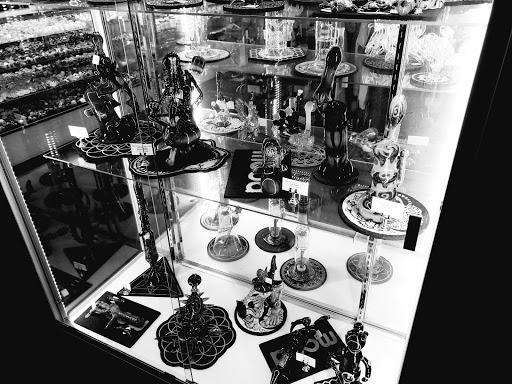 Vaporizer Store «HIGH Maintenance Smoke Shop», reviews and photos, 411 S Mill Ave #101, Tempe, AZ 85281, USA