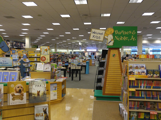 Book Store «Barnes & Noble», reviews and photos, 801 Lehigh Lifestyle Center, Whitehall, PA 18052, USA