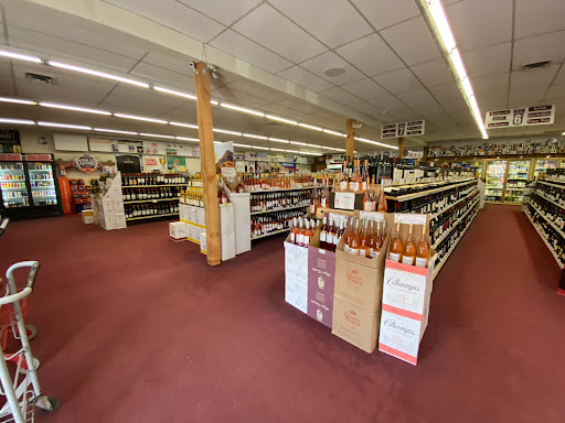 Liquor Store «M & R Liquor Store», reviews and photos, 214 W Main St, Avon, CT 06001, USA