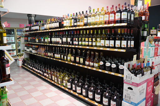 Liquor Store «Paris West Wood Wines & Liquor», reviews and photos, 1220 W Wood St, Paris, TN 38242, USA